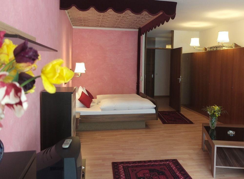 ¿Cuáles son los mejores hoteles cerca de Baumwipfelpfad Schwarzwald? Bad Wildbad Exterior foto